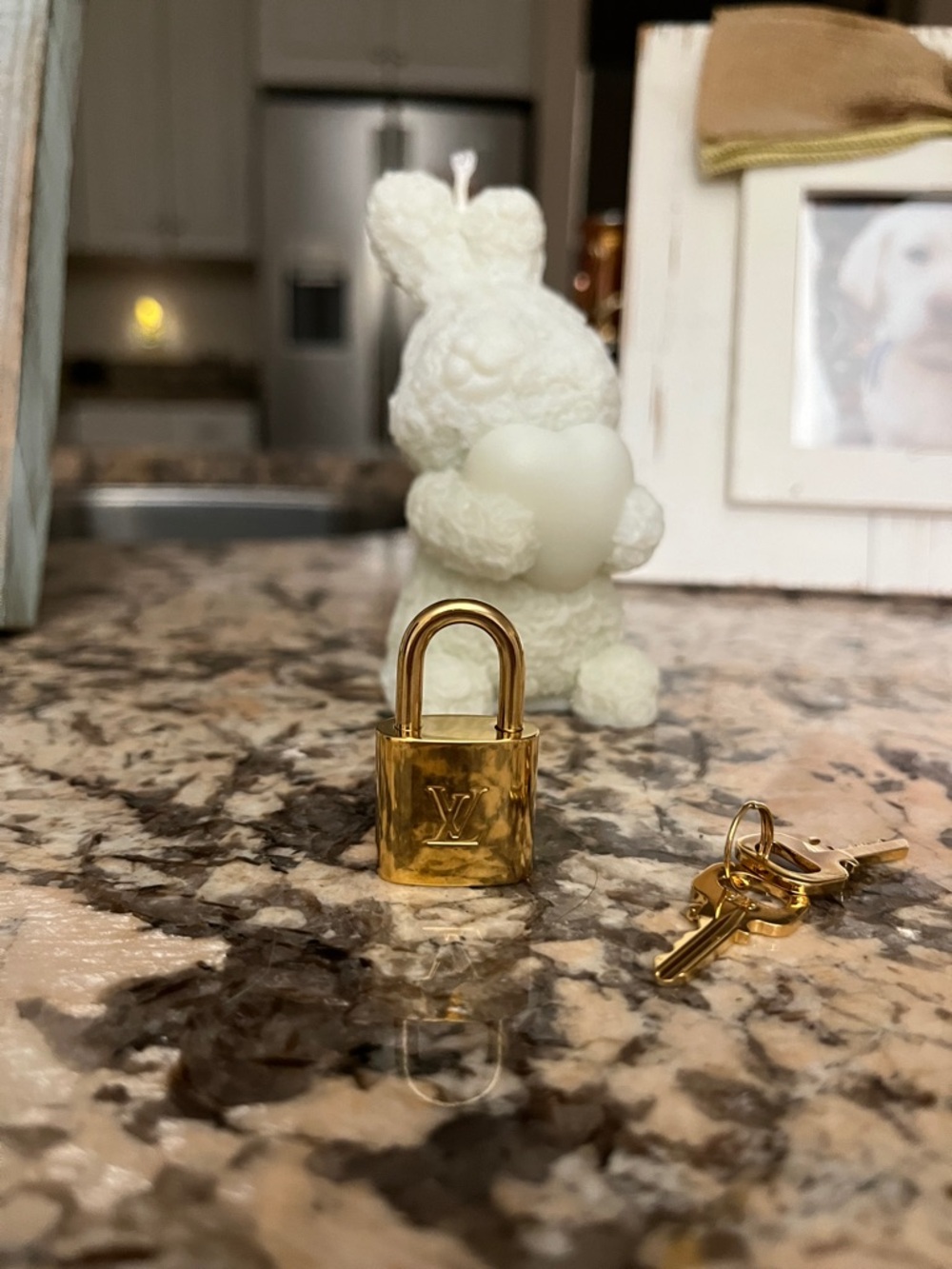 🌸Louis Vuitton🌸Gold/Brass Padlock Charm & Keys with LV Monogram! EUC!